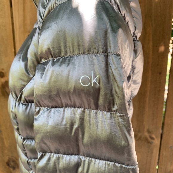 Calvin Klein insulated jacket size Medium. - Picture 5 of 10
